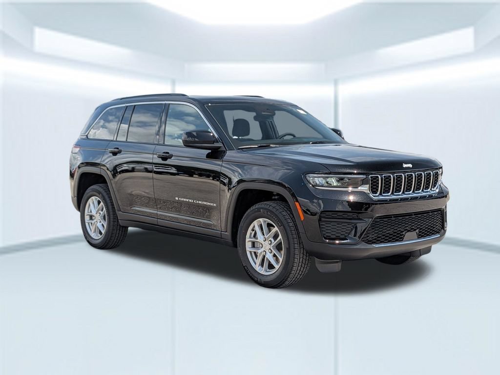 New 2026 Jeep Grand Cherokee Laredo X RWD image 8