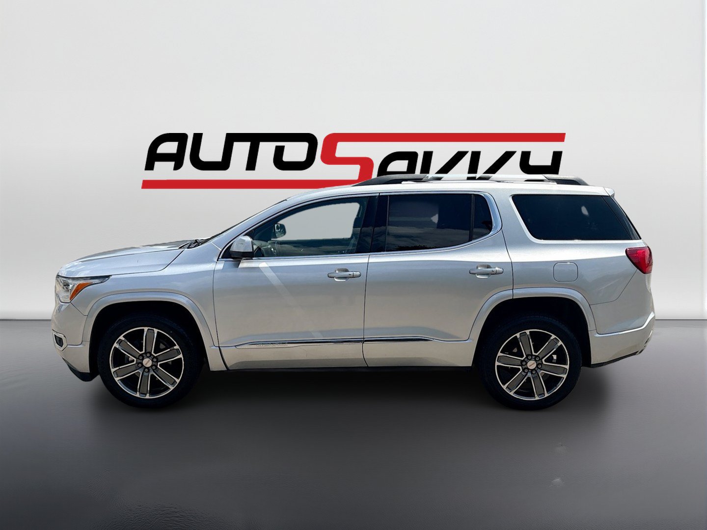 Used 2019 GMC Acadia Denali AWD/4WD image 4