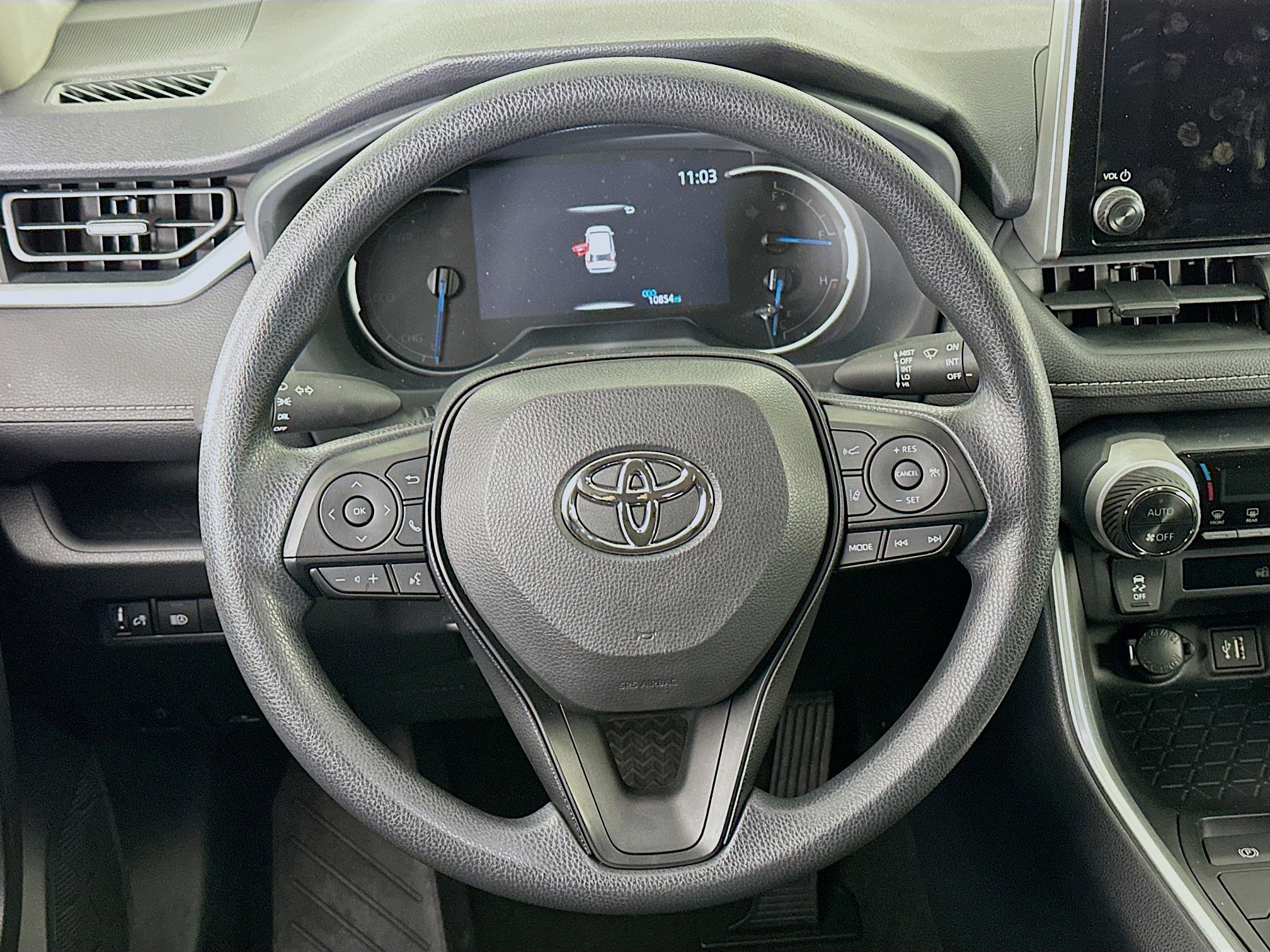 Used 2025 Toyota RAV4 LE image 18