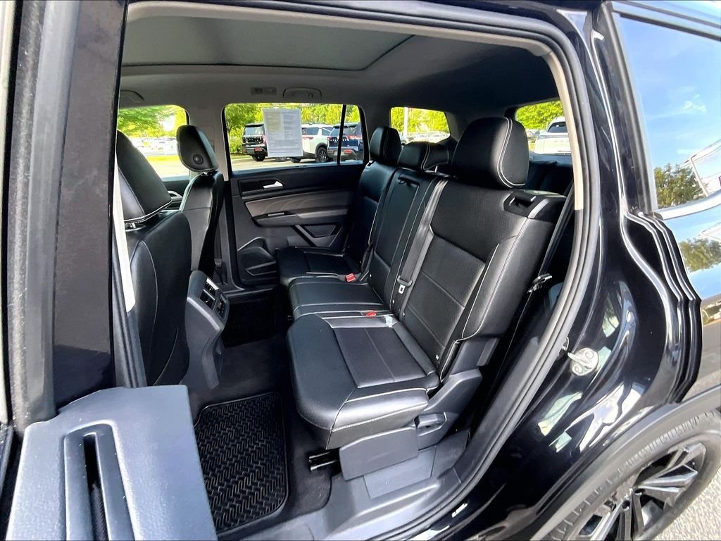Used 2023 Volkswagen Atlas SE w/ Panoramic Sunroof Package AWD/4WD image 15