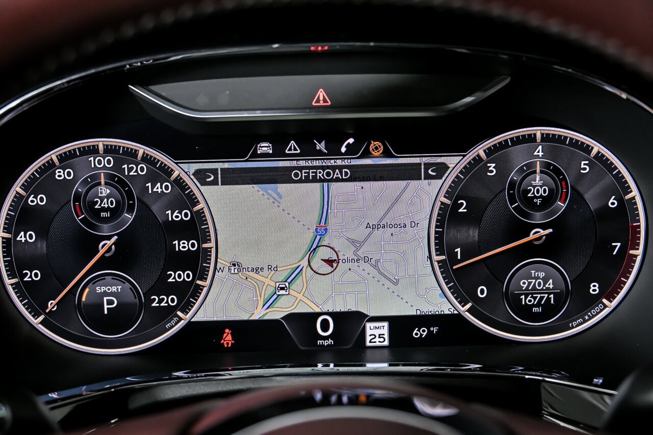 Used 2023 Bentley Flying Spur V8 image 29