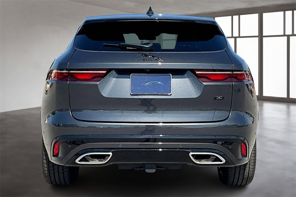 New 2026 Jaguar F-PACE R-Dynamic S image 4