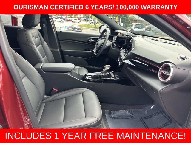 Used 2025 Chevrolet Trax RS w/ Sunroof Package FWD image 10