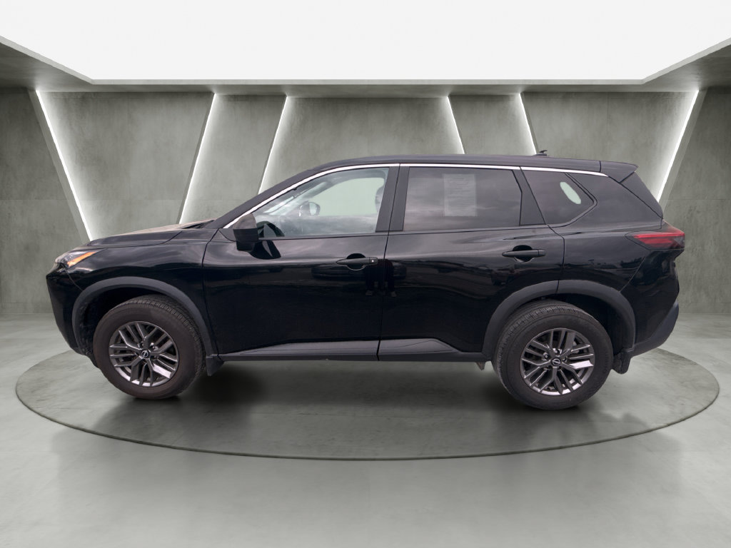 Used 2023 Nissan Rogue S AWD/4WD image 6