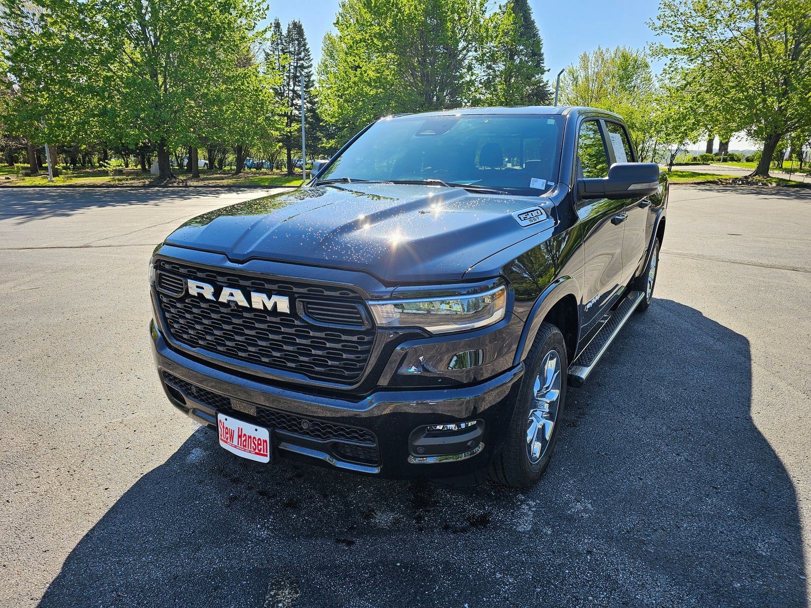 Used 2025 RAM 1500 Big Horn AWD/4WD image 2