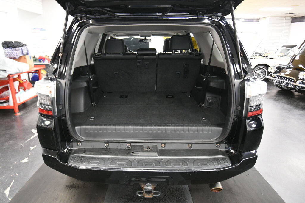 Used 2017 Toyota 4Runner SR5 Premium AWD/4WD image 23