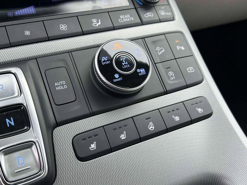 Used 2025 Hyundai Palisade Limited image 32