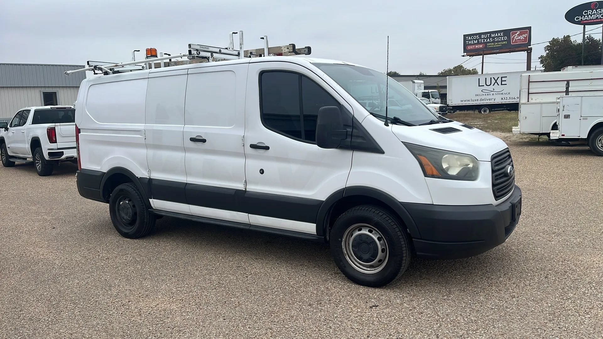 Used 2015 Ford Transit 250 130 Low Roof RWD image 5