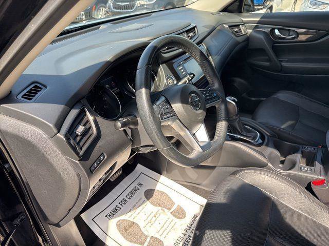 Used 2020 Nissan Rogue SL image 17