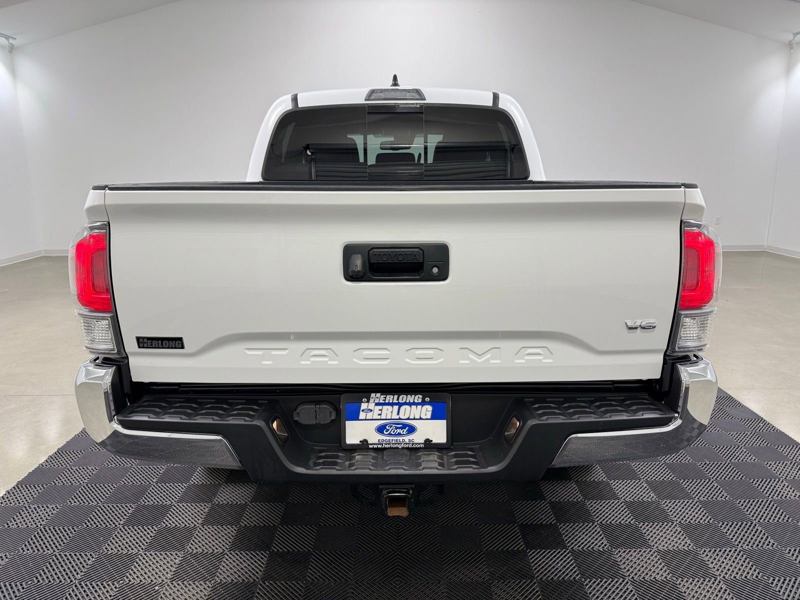 Used 2022 Toyota Tacoma TRD Off-Road image 6