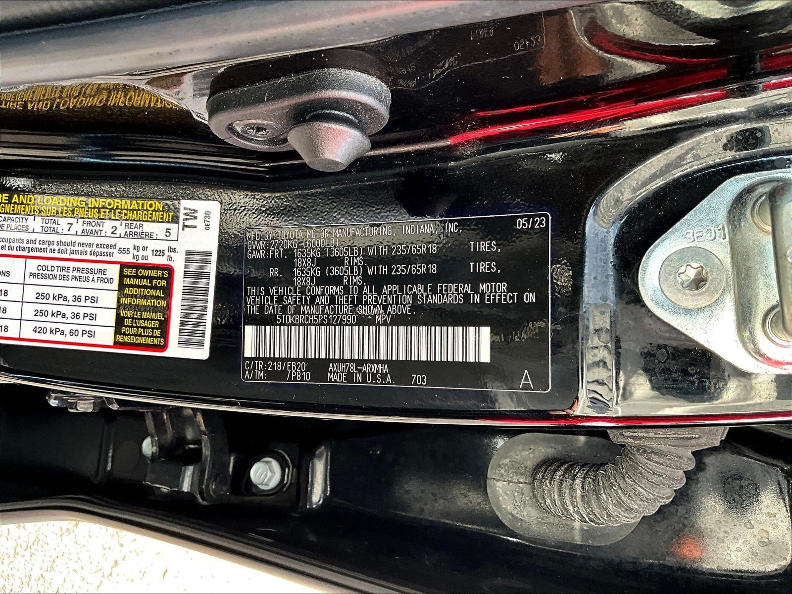 Used 2023 Toyota Highlander XLE AWD/4WD image 19