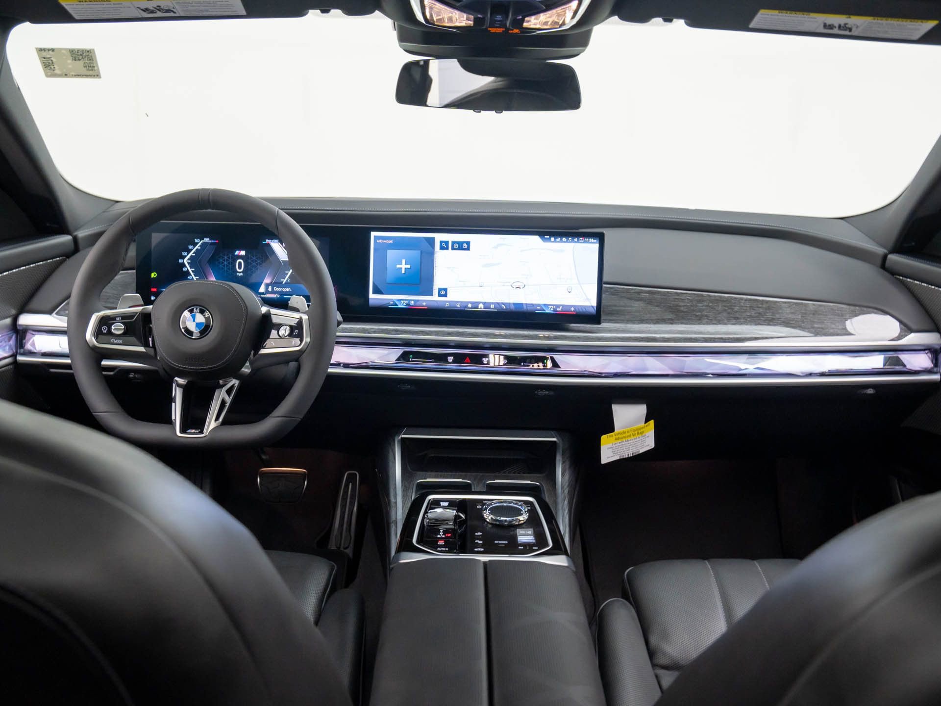 Used 2025 BMW 760i xDrive image 10