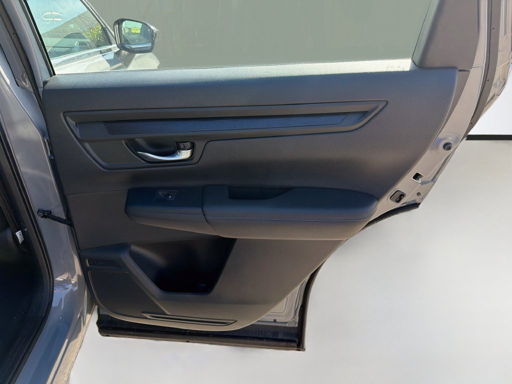 Used 2024 Honda CR-V LX image 30