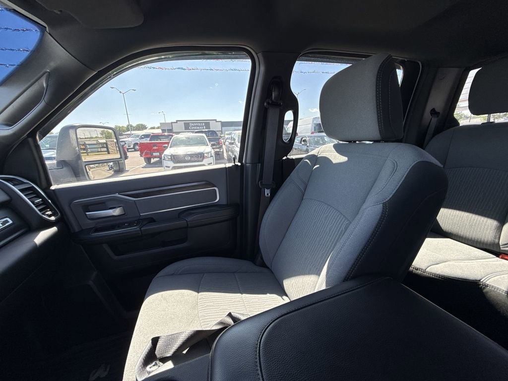 Used 2023 RAM 3500 SLT w/ Quick Order Package 2YG SLT AWD/4WD image 29
