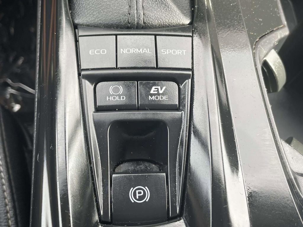 Used 2025 Toyota Camry SE w/ Multimedia Upgrade Package FWD image 39