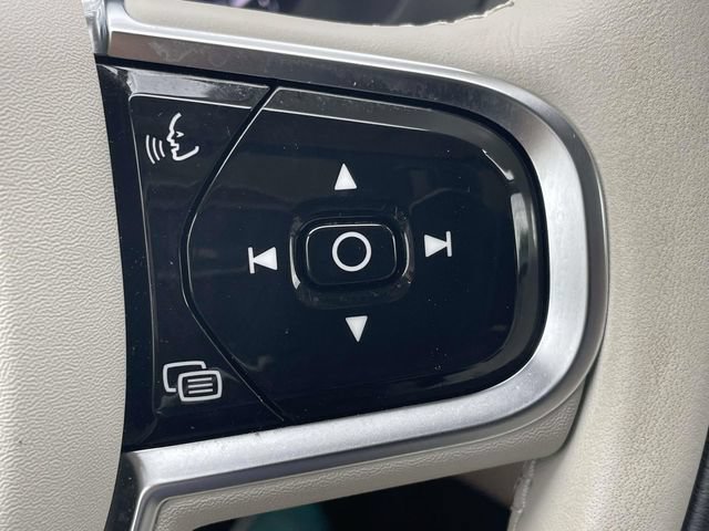 Certified 2024 Volvo XC60 B5 Ultimate w/ Protection Package Premier AWD/4WD image 22