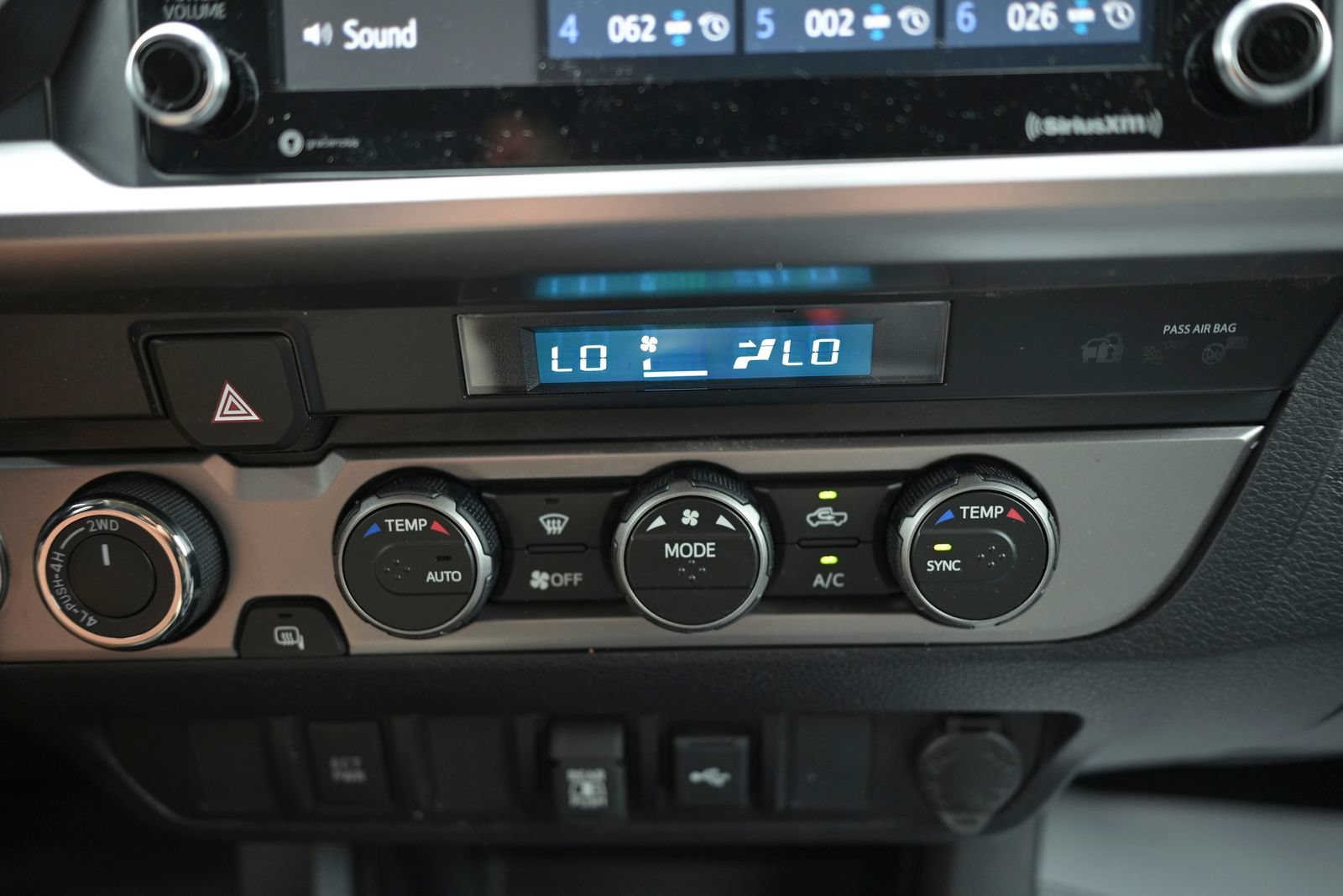 Used 2023 Toyota Tacoma SR5 AWD/4WD image 28