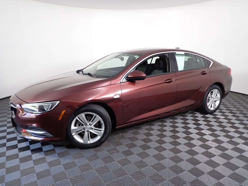 Used 2018 Buick Regal Preferred w/ Sights and Sounds Package FWD image 8