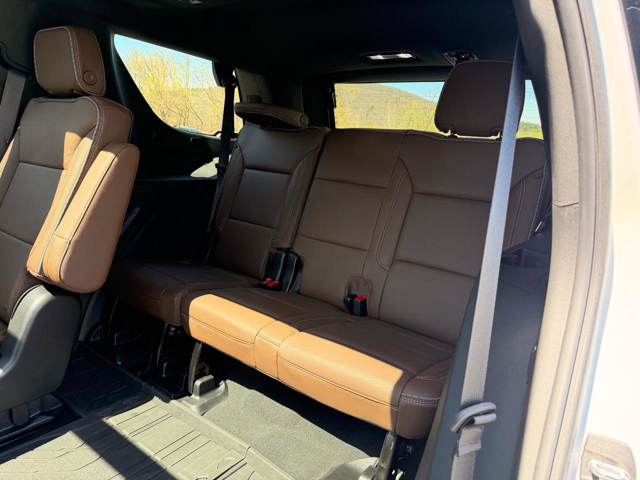 Used 2024 Chevrolet Tahoe High Country AWD/4WD image 28