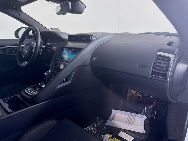 Used 2024 Jaguar F-TYPE R-Dynamic image 27