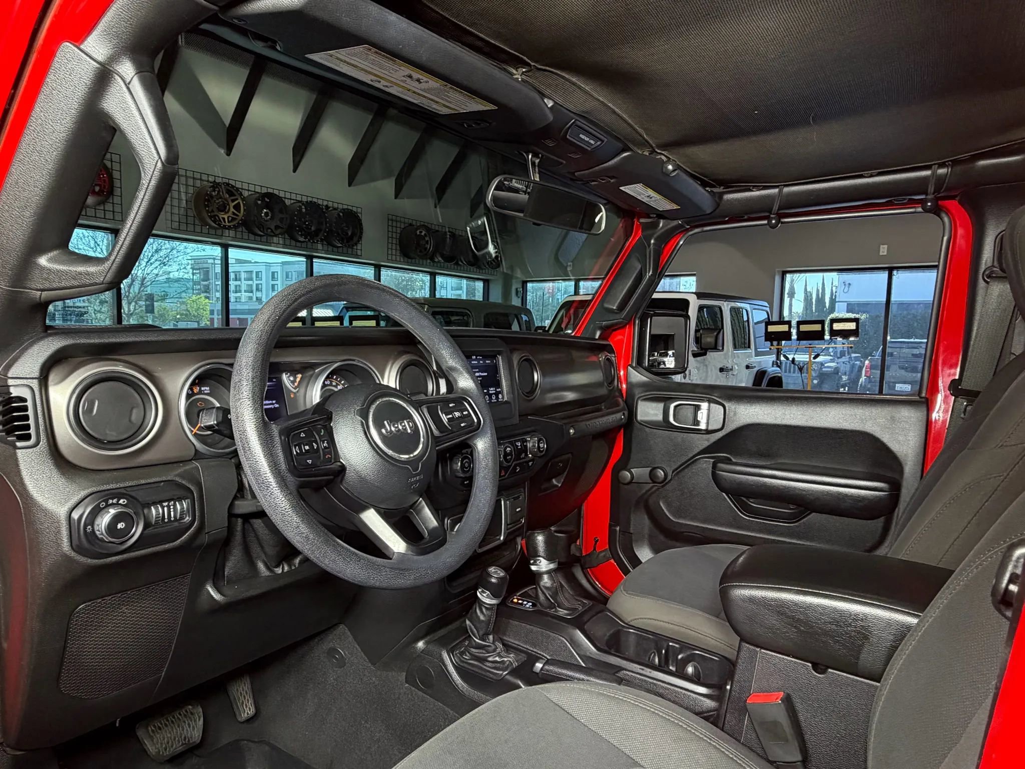 Used 2018 Jeep Wrangler Unlimited Sport image 24