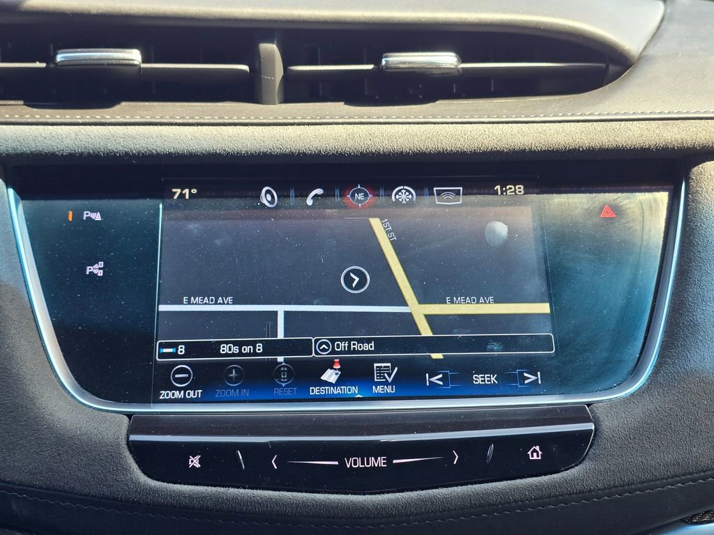 Used 2018 Cadillac XT5 Platinum w/ Driver Assist Package image 28