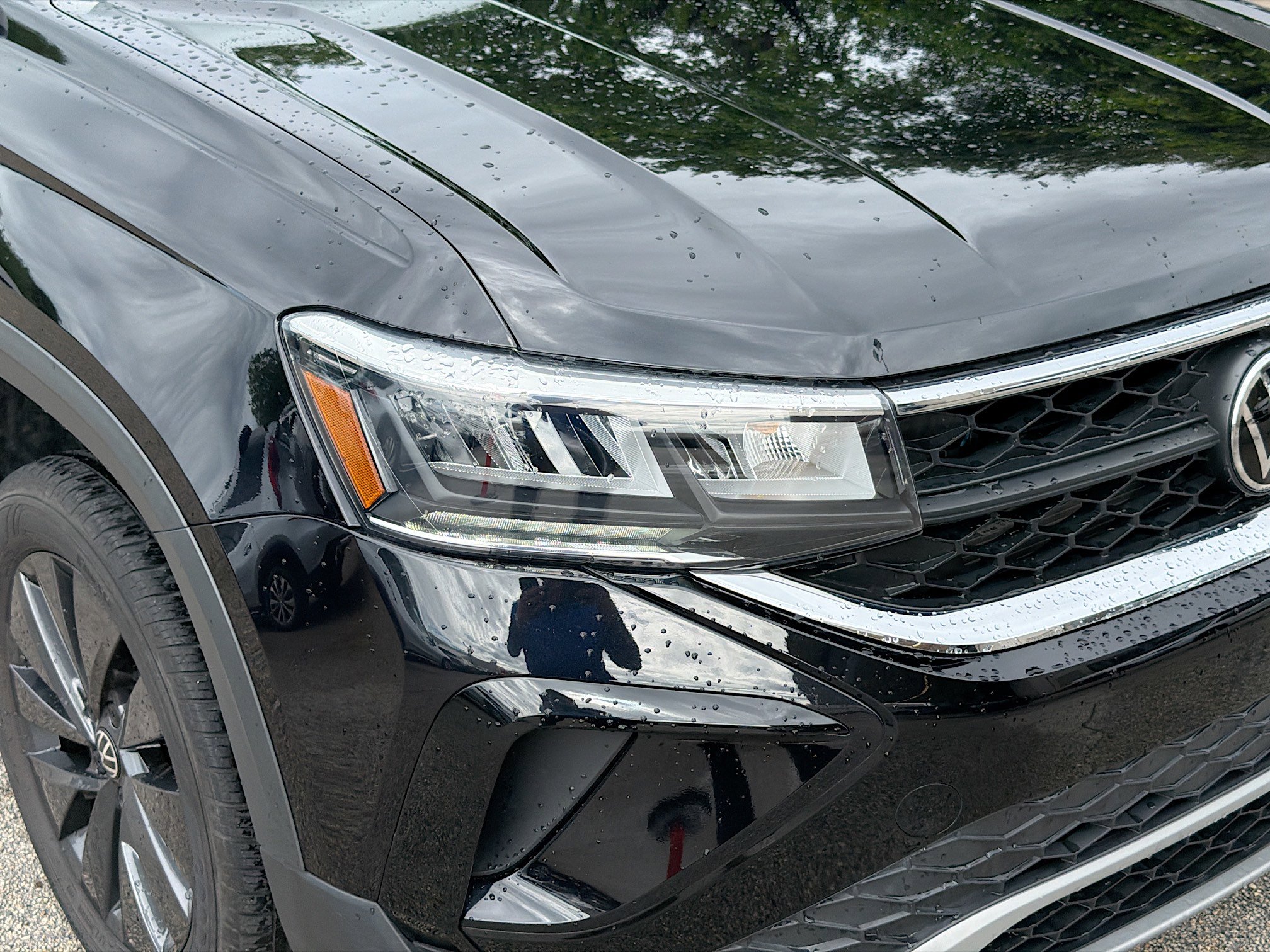 Certified 2023 Volkswagen Taos S image 33