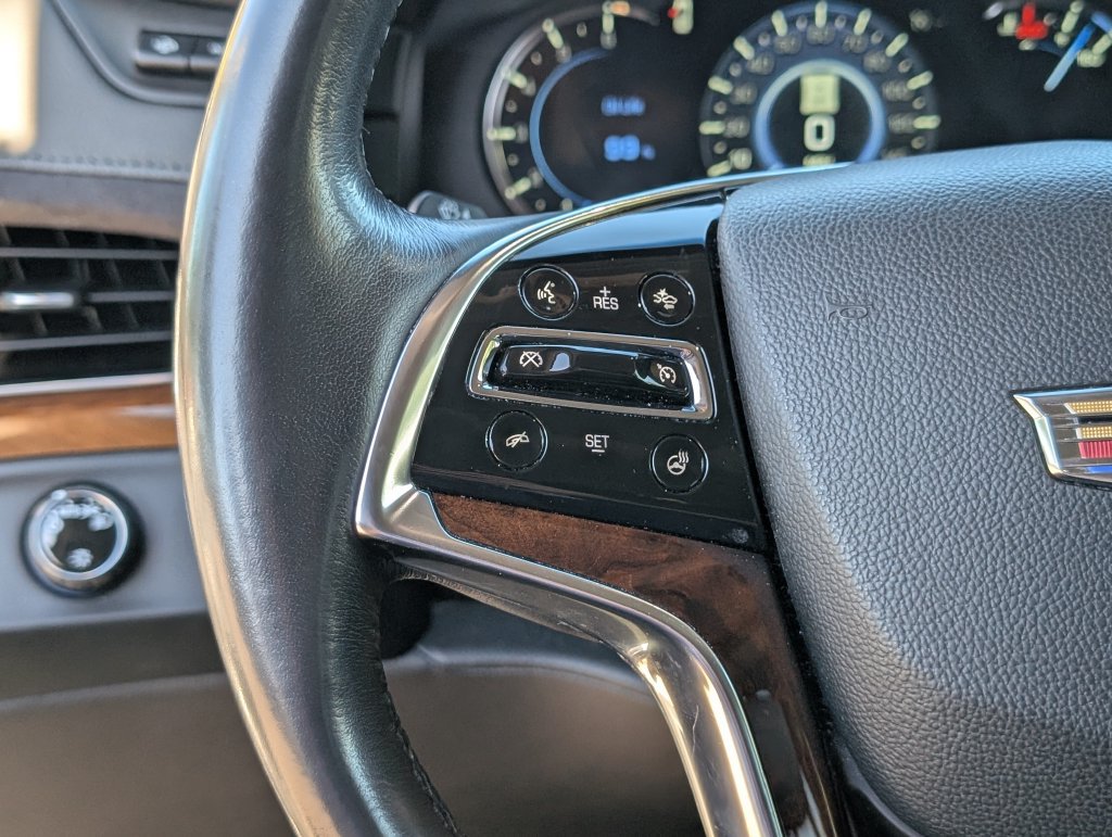 Used 2019 Cadillac Escalade Luxury AWD/4WD image 23