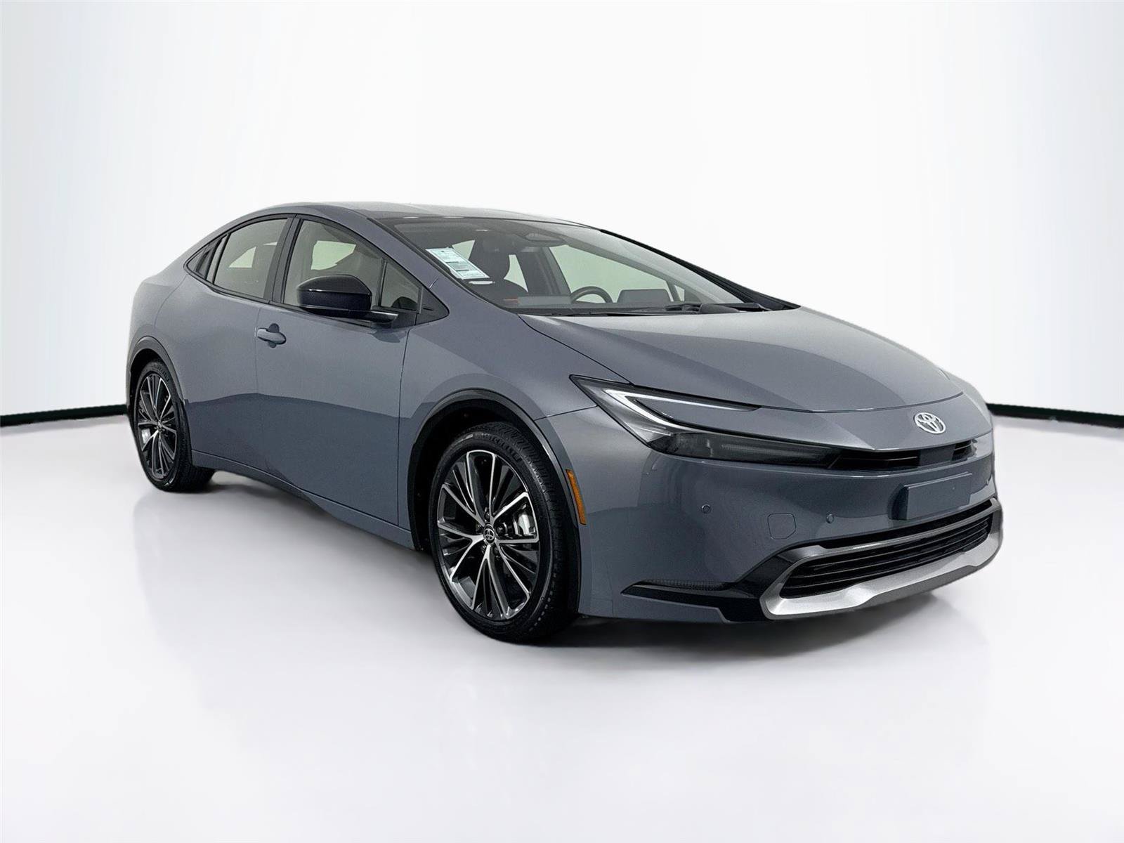 Certified 2025 Toyota Prius XLE FWD image 10