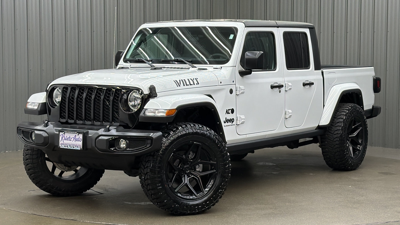 Used 2023 Jeep Gladiator Sport AWD/4WD image 1