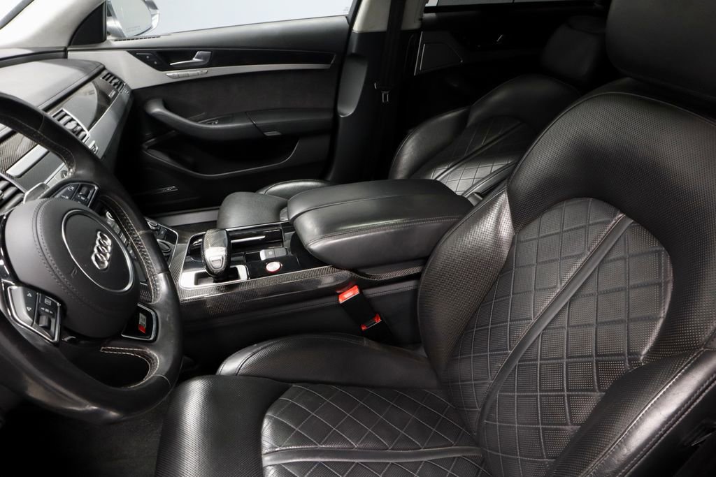 Used 2013 Audi S8 4.0T w/ Driver Assistance Pkg image 24