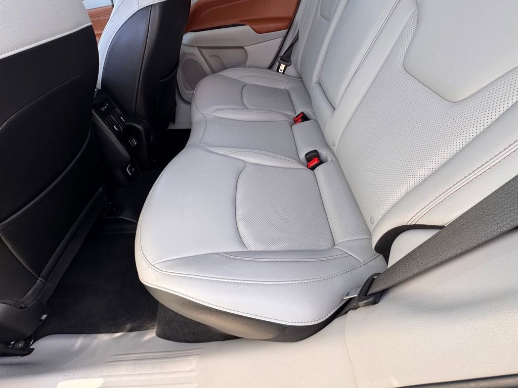 Used 2022 Jeep Compass Limited w/ Mopar Graphics Package image 30