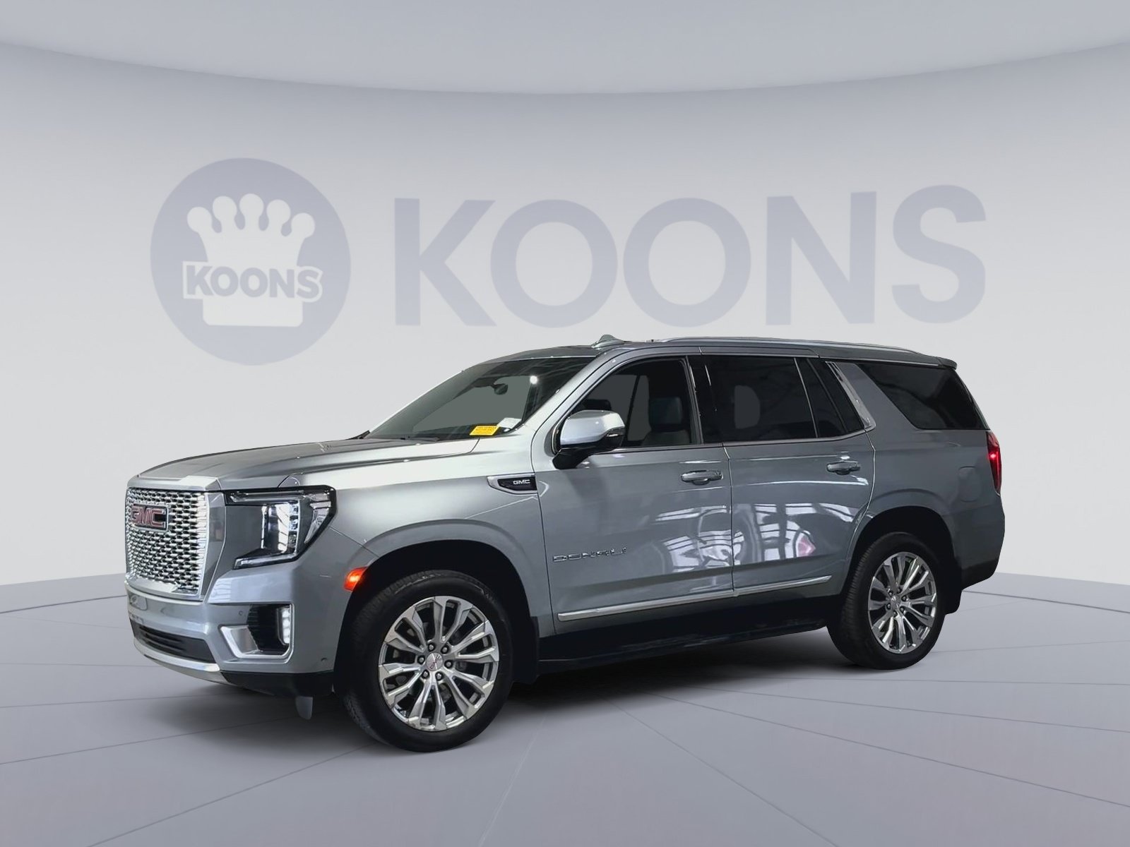Used 2024 GMC Yukon Denali w/ Advanced Technology Package AWD/4WD image 5