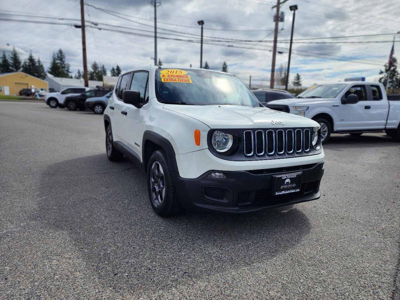 Used 2015 Jeep Renegade Sport w/ Power & Air Group FWD image 3