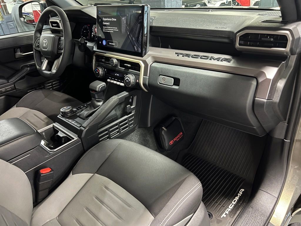 Certified 2025 Toyota Tacoma TRD Off-Road image 24