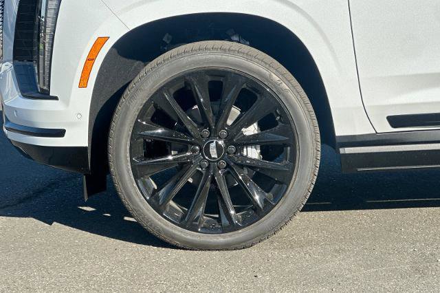 New 2026 Cadillac Escalade ESV Platinum Sport w/ LPO, ONYX Package image 31