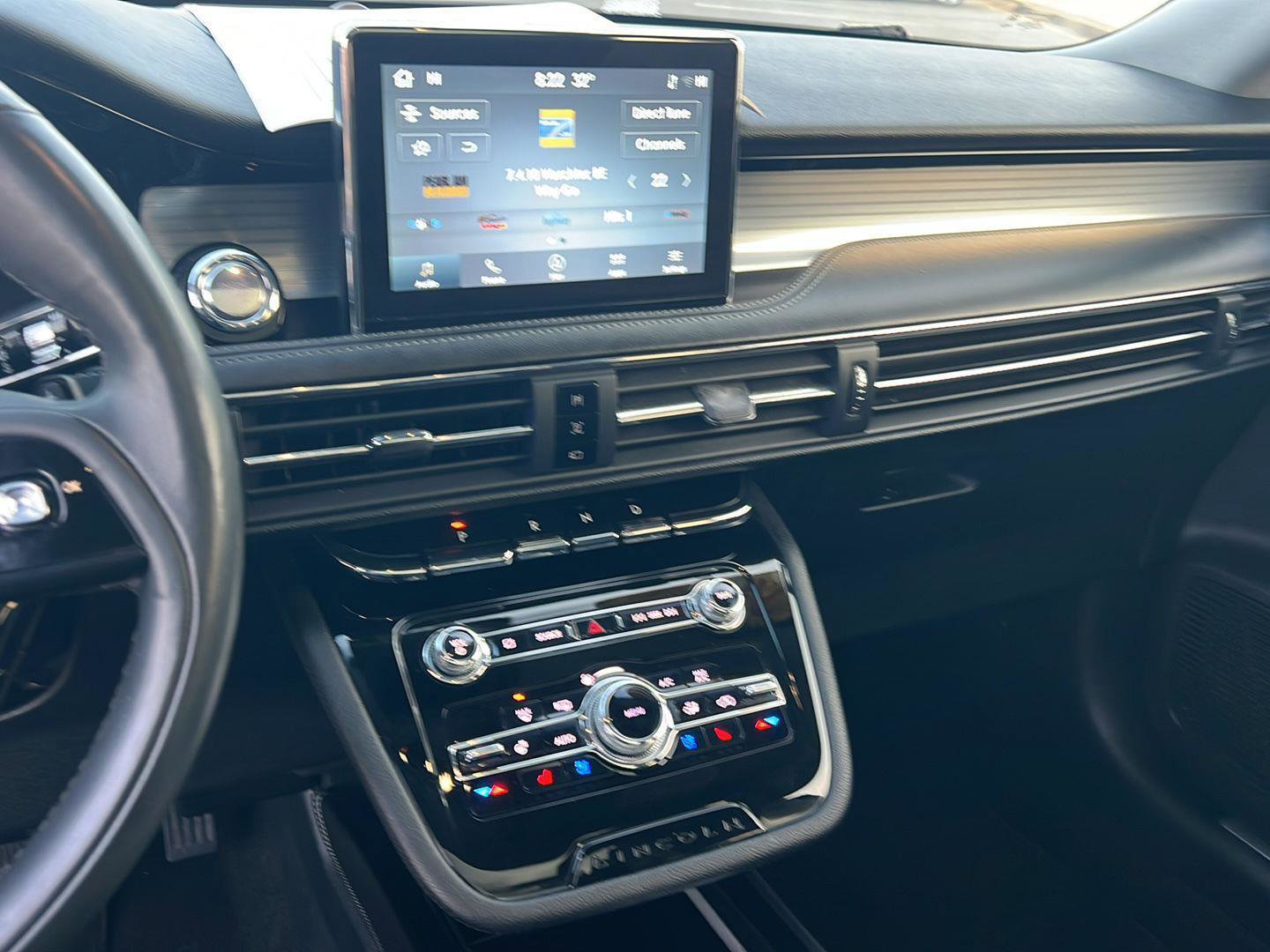 Used 2021 Lincoln Corsair AWD w/ Premium Package image 25