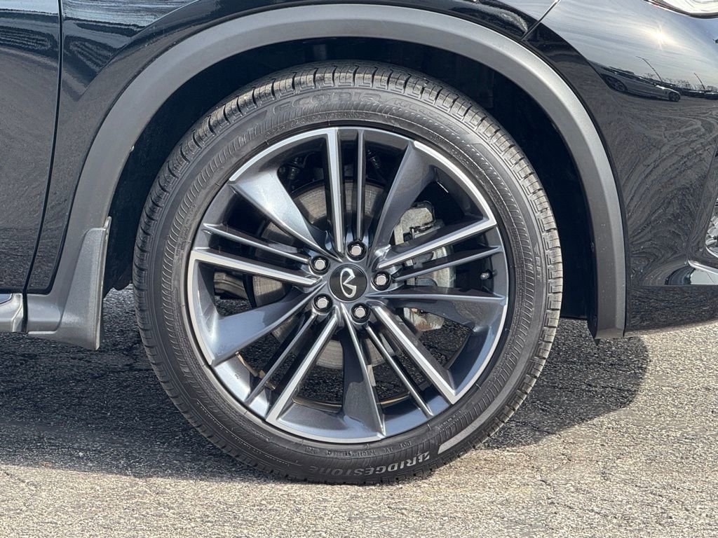 Used 2025 INFINITI QX50 Sport AWD/4WD image 3
