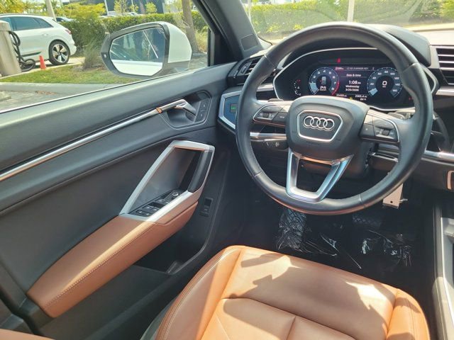 Used 2022 Audi Q3 2.0T Premium image 13