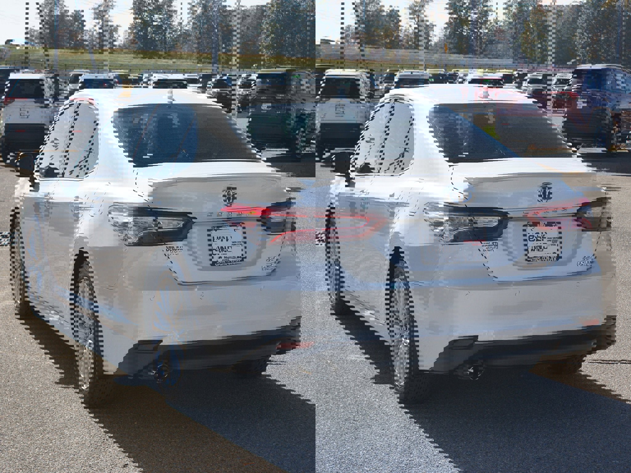 Used 2019 Toyota Camry XLE image 17