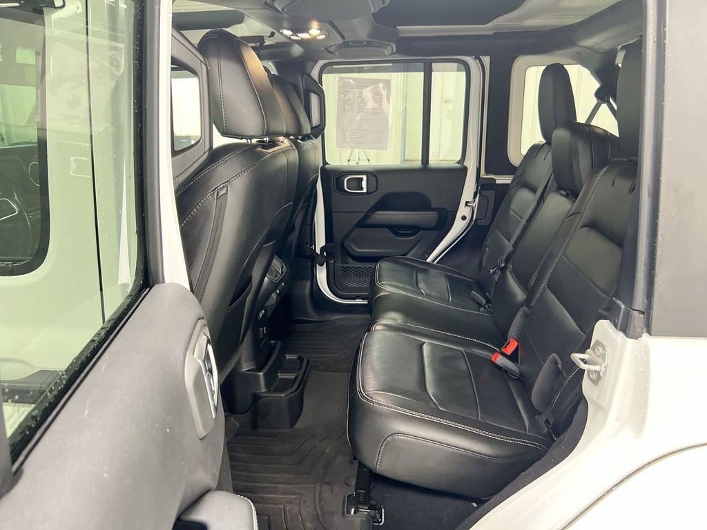 Used 2022 Jeep Wrangler Unlimited Sahara w/ Cold Weather Group image 23