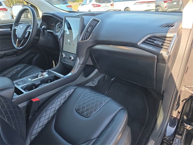 Used 2024 Ford Edge Titanium image 11