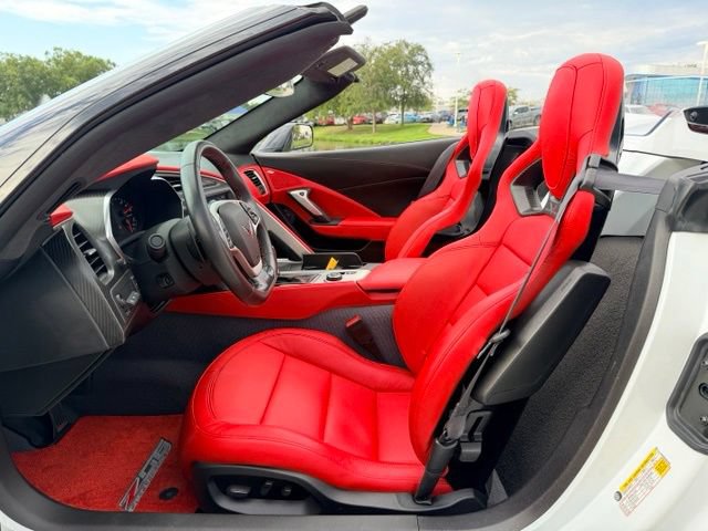 Used 2016 Chevrolet Corvette Z06 w/ 3LZ Preferred Equipment Group RWD image 8