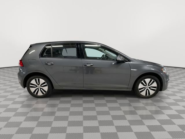 Used 2019 Volkswagen e-Golf SEL Premium image 12
