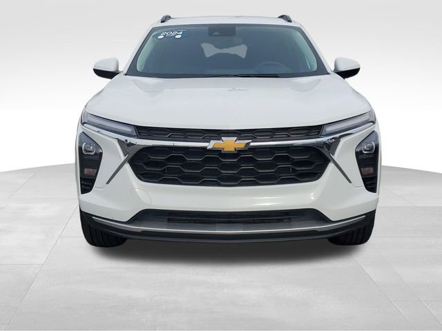 Certified 2024 Chevrolet Trax LT w/ Driver Confidence Package image 8