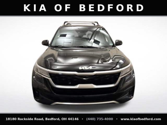 Certified 2023 Kia Seltos S w/ Navigation Package AWD/4WD image 2