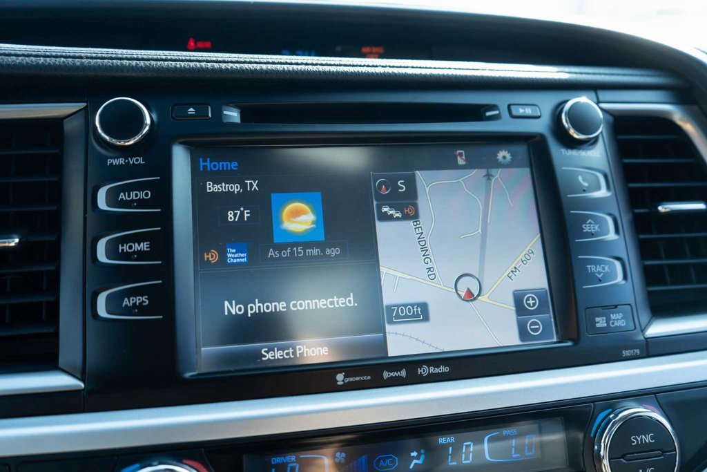 Used 2018 Toyota Highlander XLE image 23