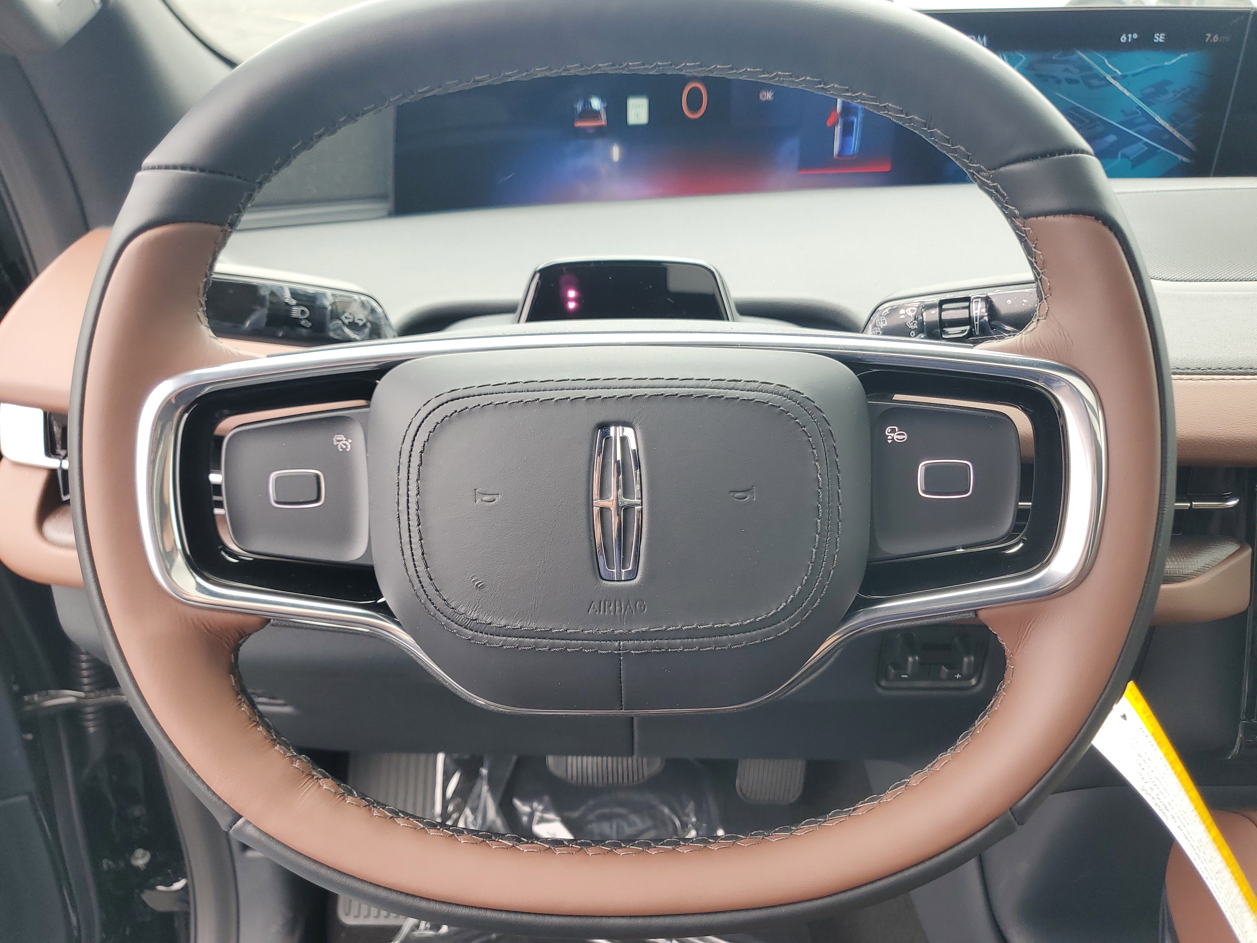 New 2026 Lincoln Navigator L Reserve AWD/4WD image 16