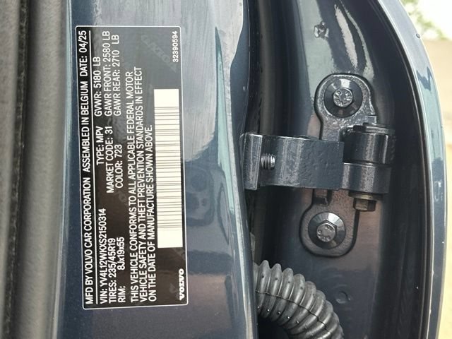 Certified 2025 Volvo V60 B5 Cross Country Plus AWD/4WD image 31