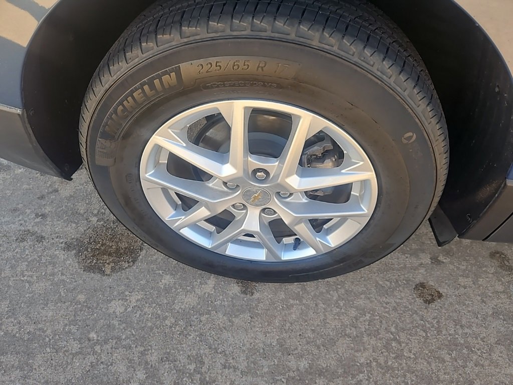 Used 2024 Chevrolet Equinox LS w/ LS Convenience Package image 10